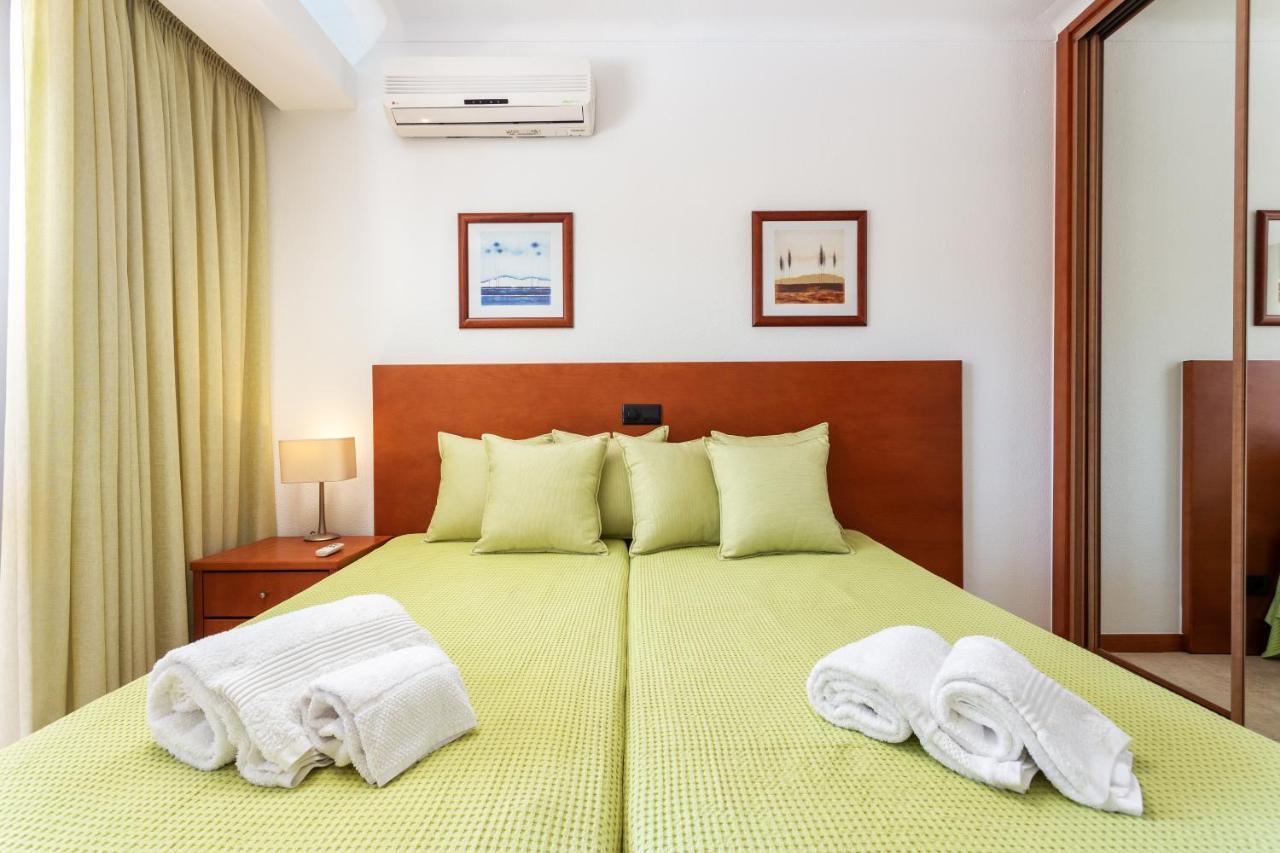 Host Wise - Bright Cozy Flats W Terrace & Pool Apartment Quarteira Exterior photo