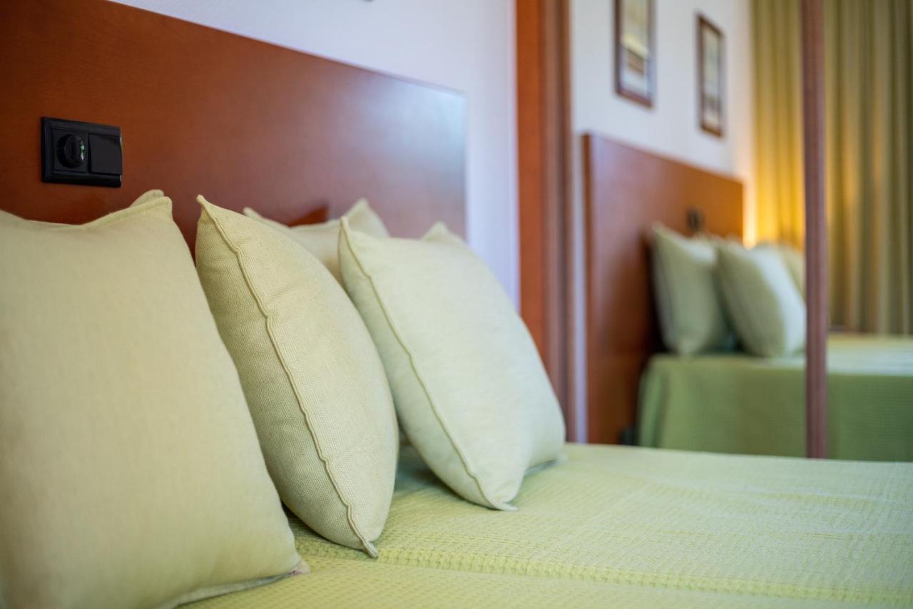 Host Wise - Bright Cozy Flats W Terrace & Pool Apartment Quarteira Exterior photo